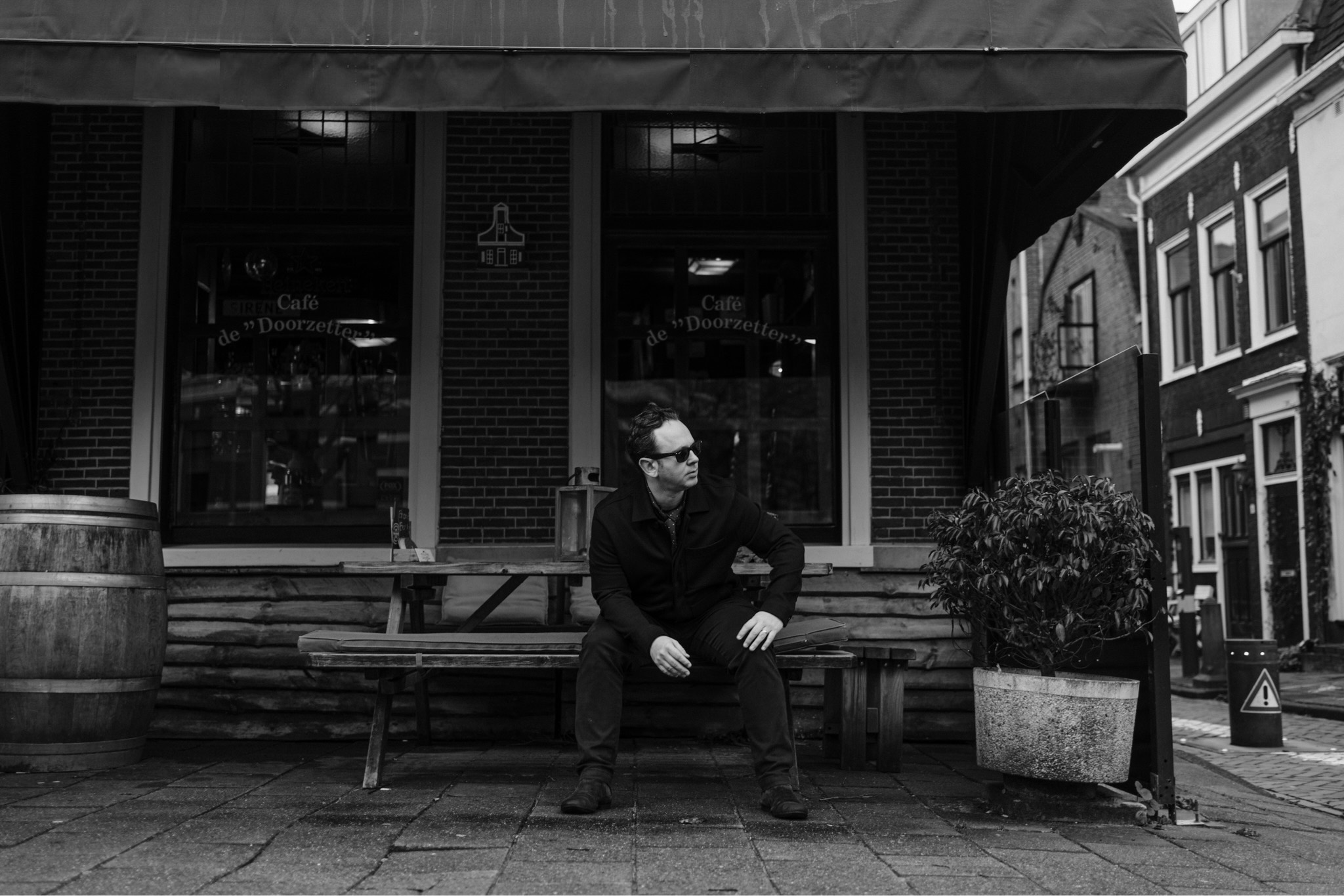 Dan Peter - Contact